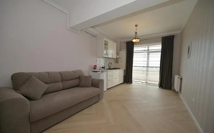 Apartament cu 3 camere decomandat, mobilat în Nord