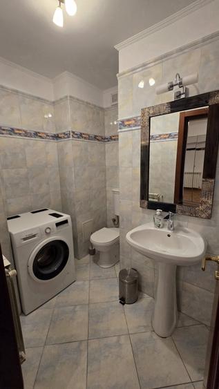 Apartament cu 4 camere semidecomandat, mobilat în Alba Iulia