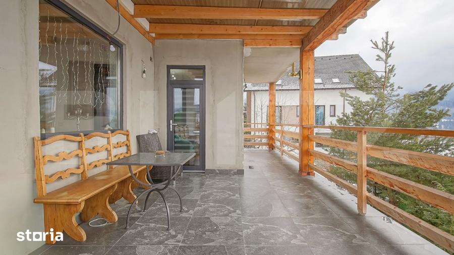 Casă cu 5 camere cu Teren 600 Mp în Bran