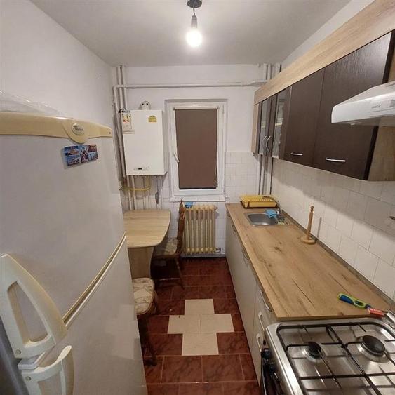 Apartament cu 2 camere decomandat, mobilat în Canta
