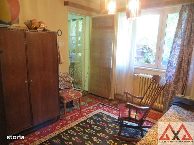 Apartament cu 3 camere semidecomandat în Titan
