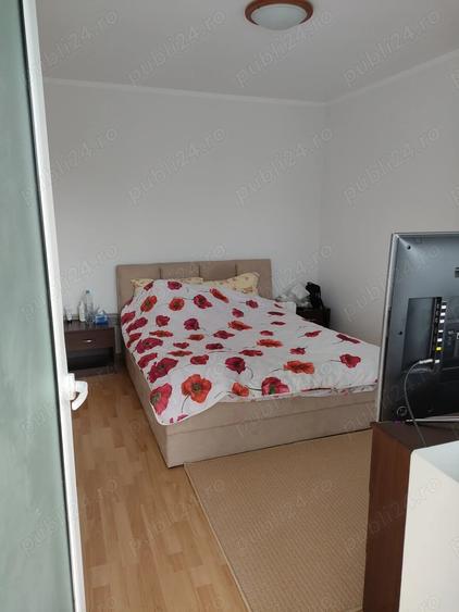 Casă cu 3 camere cu Teren 3500 Mp în Central