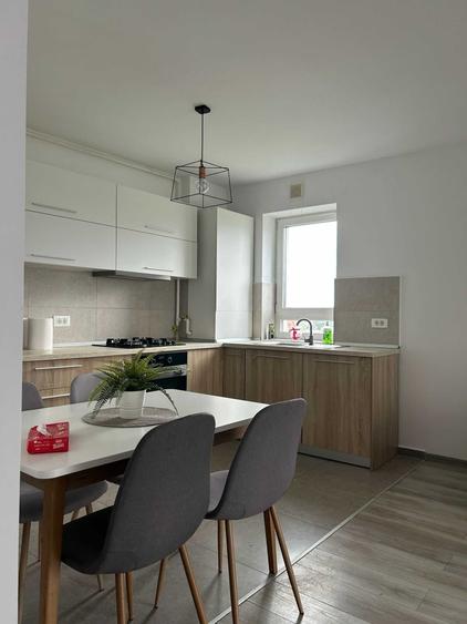Apartament cu 2 camere decomandat în Avantgarden