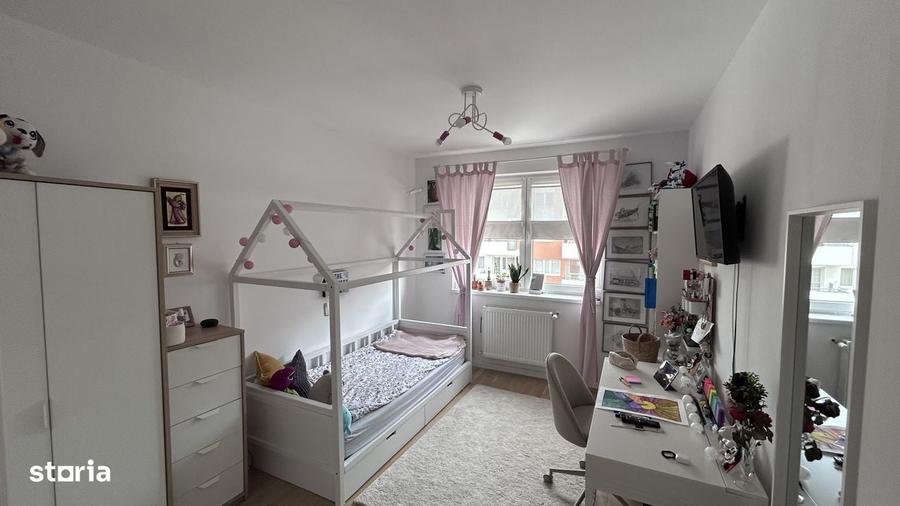 Apartament cu 4 camere în Dristor