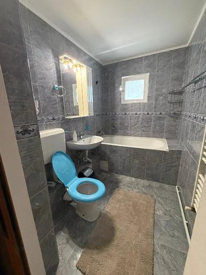 Apartament cu 3 camere decomandat în Mărășești