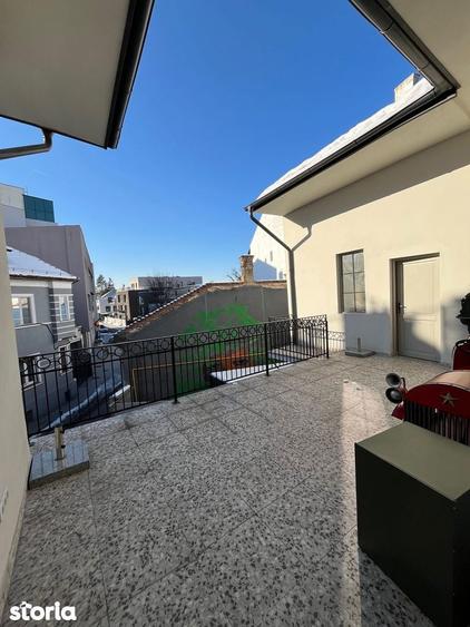 Spatiu comercial de inchiriat in centru / Cafenea / Bar/ Florarie - 19