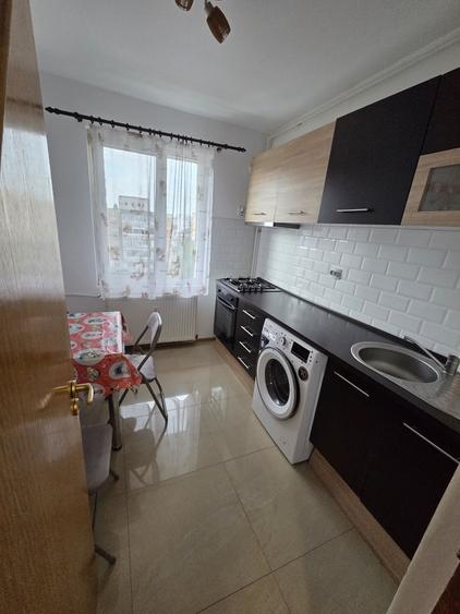 Apartament cu 2 camere decomandat în Gorjului