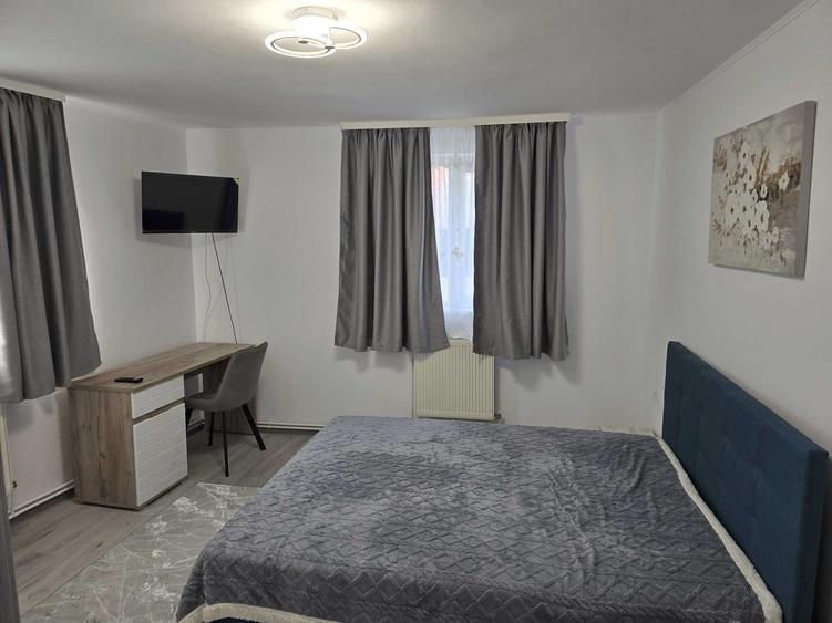 Apartament 3 camere situat la casa, Renovat, 2 Bai, Parcare, Pretabil 2 Studenti/Studente - 4