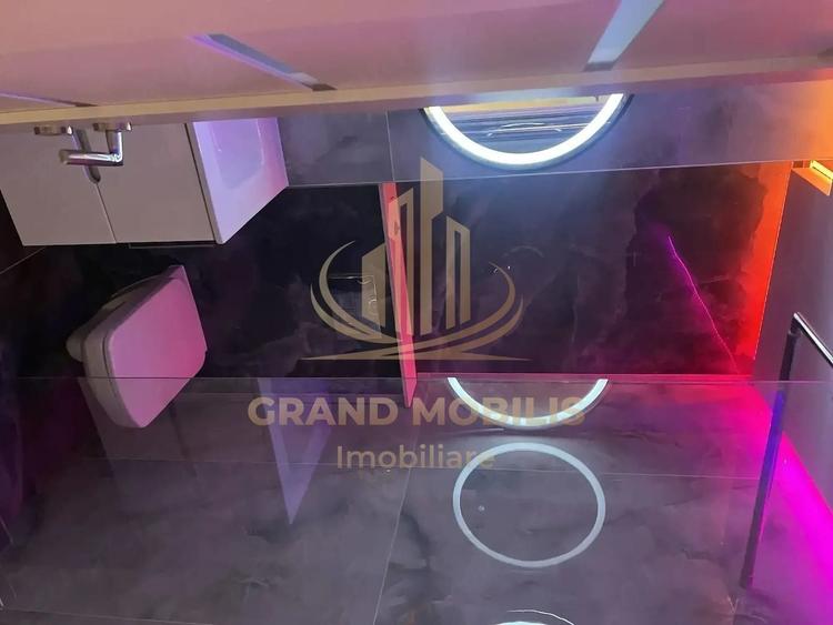 Apartament cu 3 camere semidecomandat în Soarelui