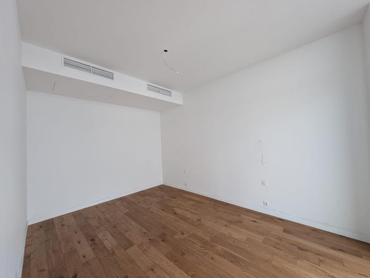 Penthouse cu 4 camere decomandat în Cotroceni