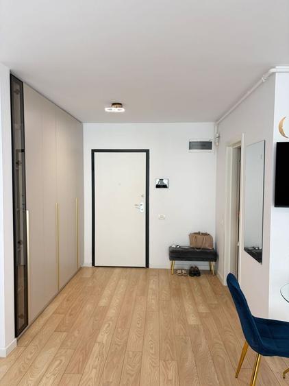 Apartament cu 2 camere semidecomandat, mobilat în Pipera