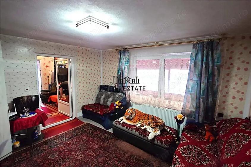 Casă cu 2 camere cu Teren 307 Mp în Criș