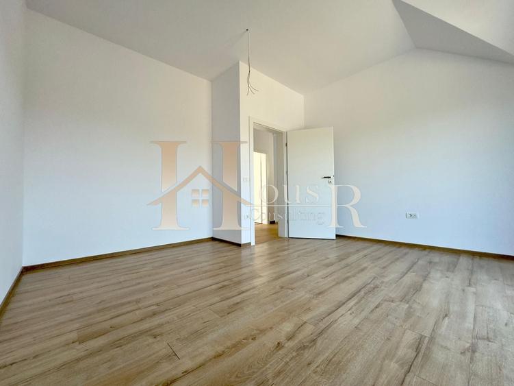 Duplex cu 4 camere cu Canalizare în Covaci
