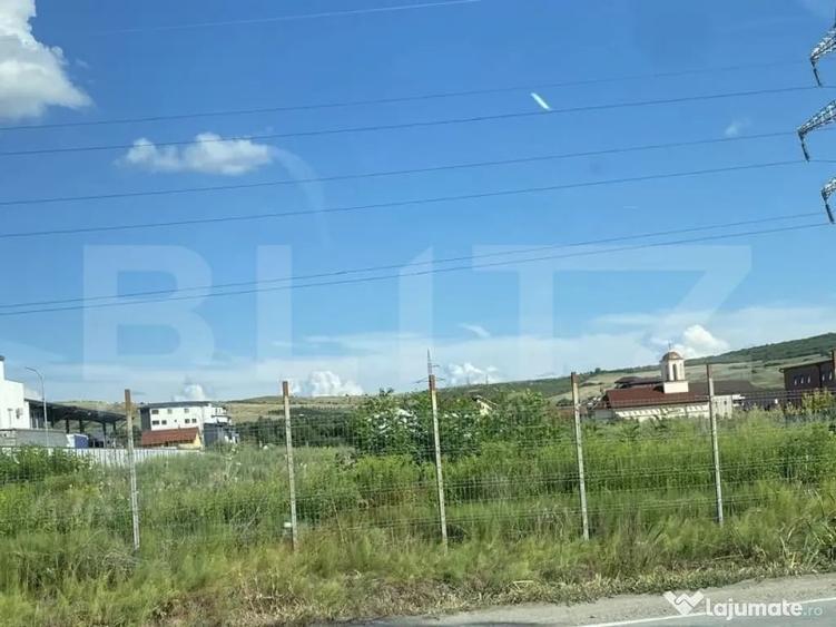 Teren de 10516 mp, în Centura