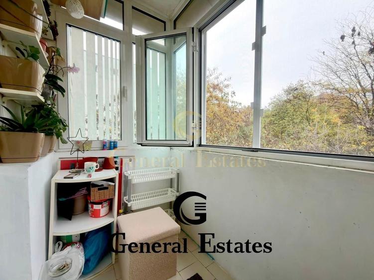 Apartament cu 2 camere semidecomandat în Mircea cel Bătrân