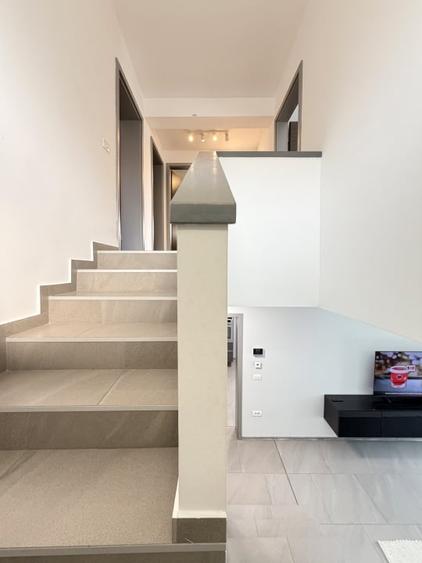 Duplex cu 4 camere cu Canalizare în Dumbrăvița