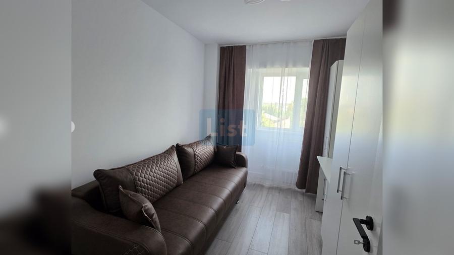 Apartament cu 3 camere semidecomandat, mobilat în P-ța Gorjului
