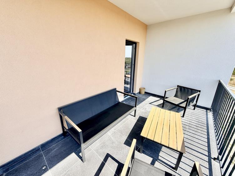 Apartament cu 2 camere decomandat, mobilat în Moșnița Nouă