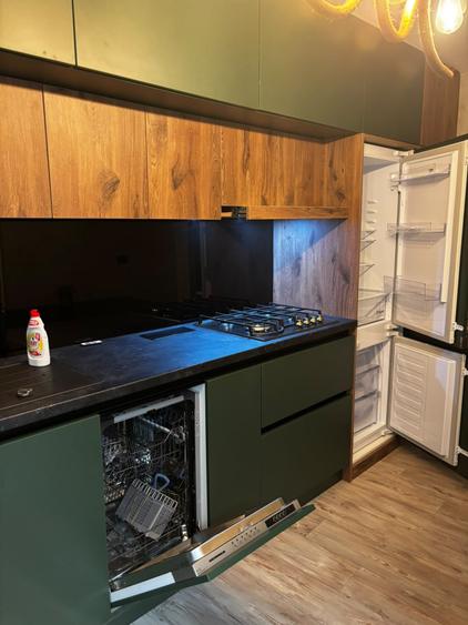Apartament cu 2 camere decomandat, mobilat în P-ța Unirii