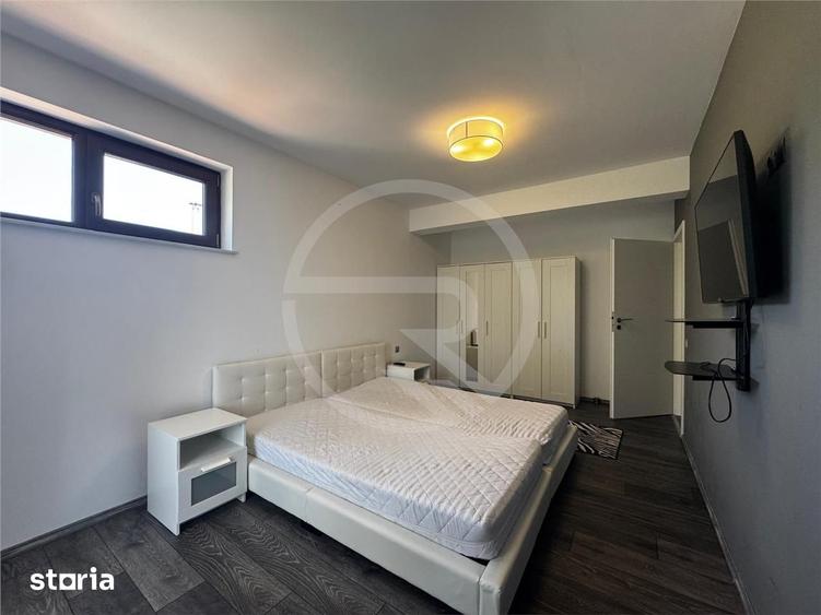 Casă cu 4 camere cu Piscina în Dâmbul Rotund