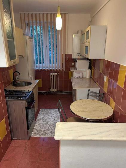Inchiriez apartament in OM 50 m2 parter inalt - 6