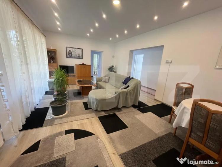 Casă cu 5 camere cu Teren 4400 Mp în Central