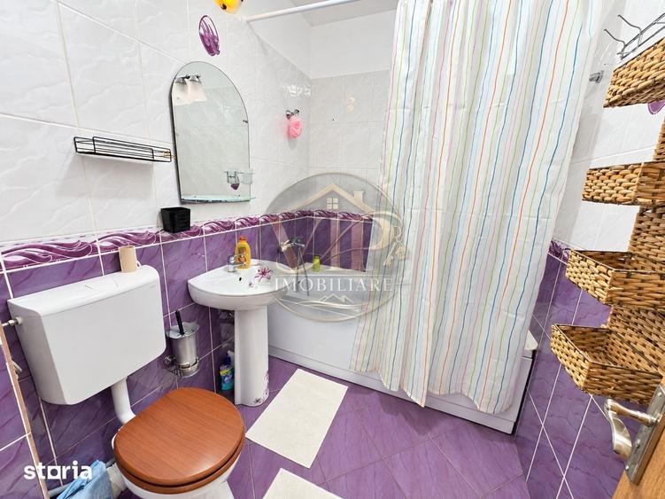 Apartament cu 3 camere decomandat în Tolstoi