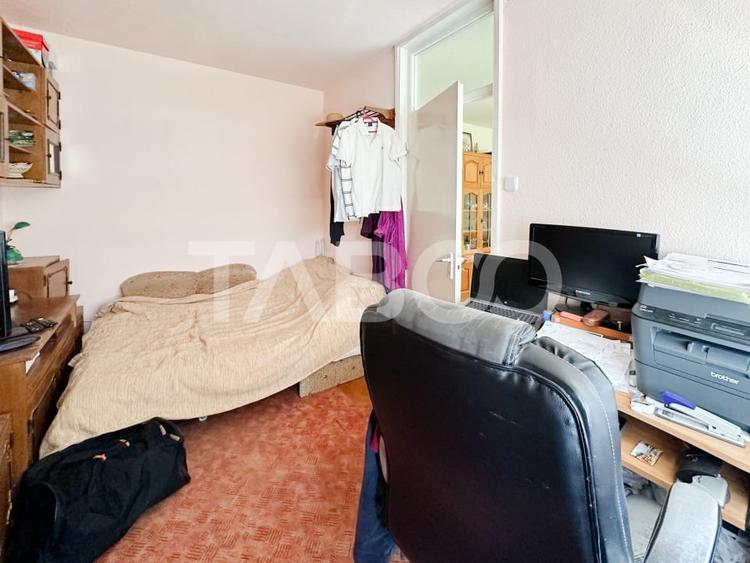 Apartament cu 2 camere semidecomandat, mobilat în Mihai Viteazul