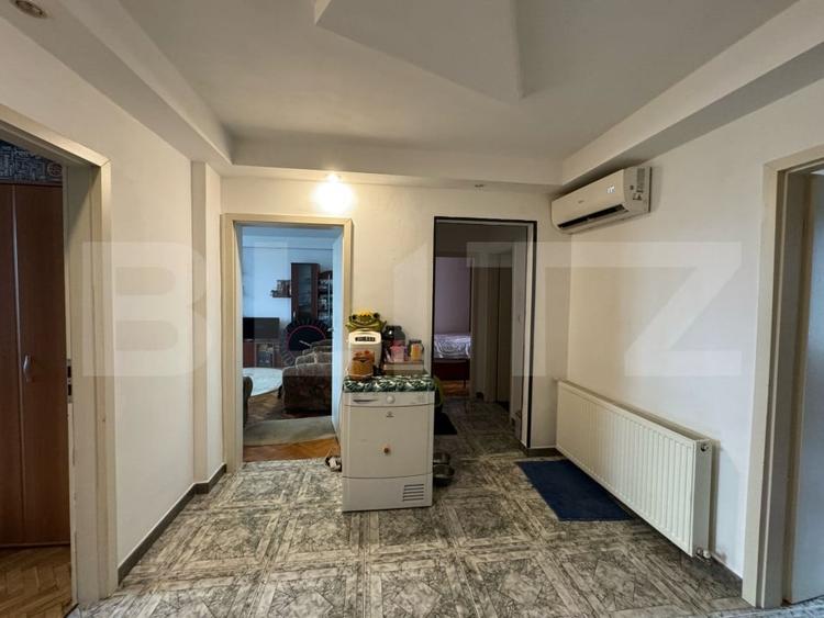 Apartament cu 3 camere decomandat, mobilat în Progresul