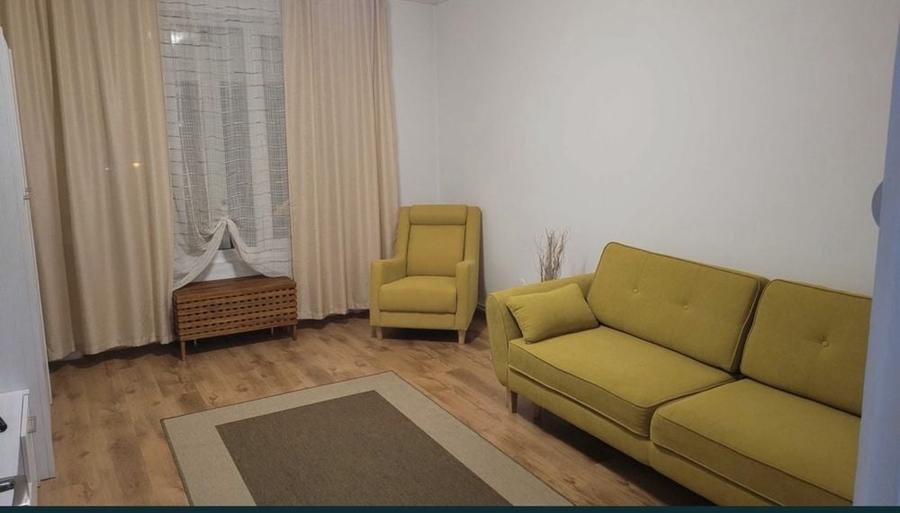 Proprietar, inchiriez garsoniera Dambu deasupra Postei etaj 2 - 2