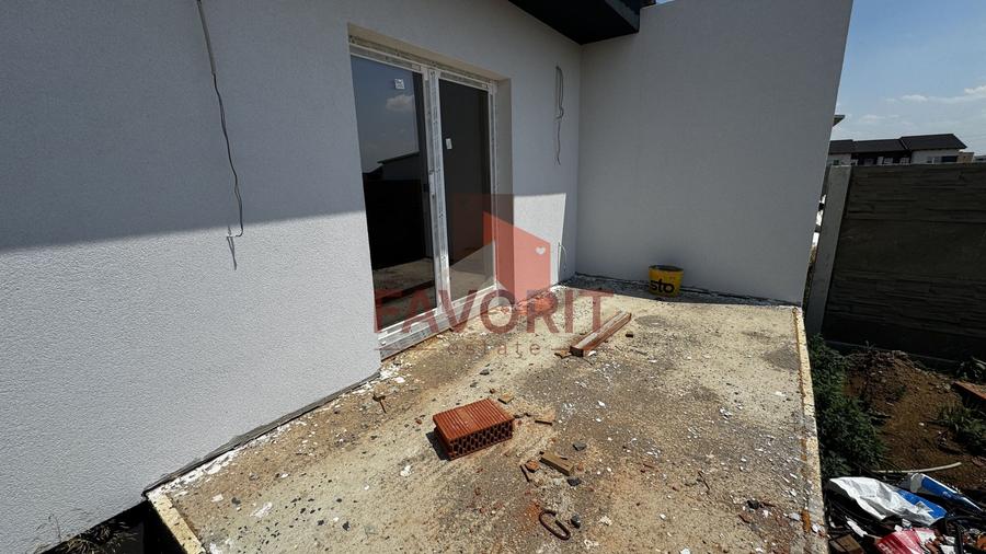 Duplex cu 3 camere cu Canalizare în Moșnița Nouă
