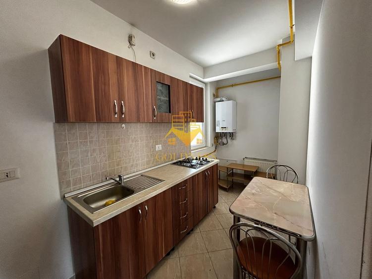 Apartament cu 2 camere semidecomandat, mobilat în Central