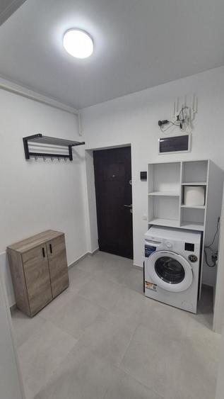 Garsonieră decomandată, mobilată în Central