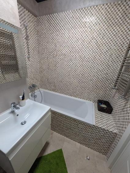 Apartament cu 3 camere semidecomandat, mobilat în Tomis Plus