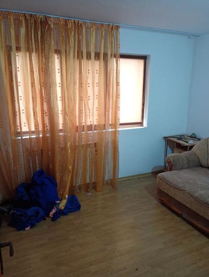 Apartament cu 2 camere în Micro 3