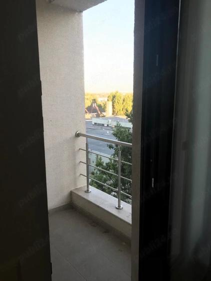 Garsonieră decomandată în Central