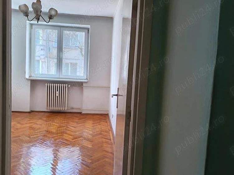 Apartament cu 3 camere decomandat în Ultracentral