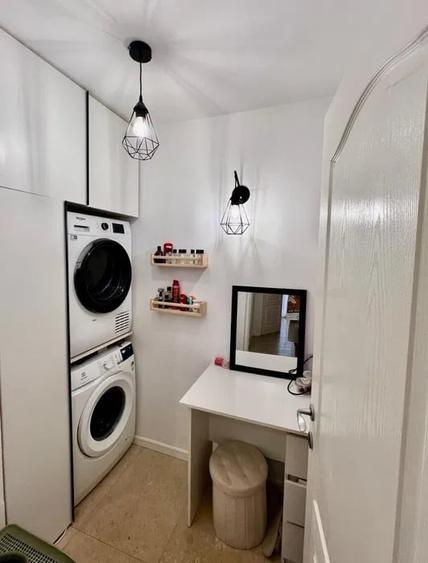Apartament cu 3 camere semidecomandat, mobilat în Baciu