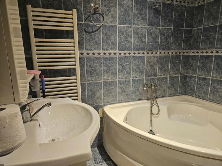 Apartament 3 camere centru piata - 4