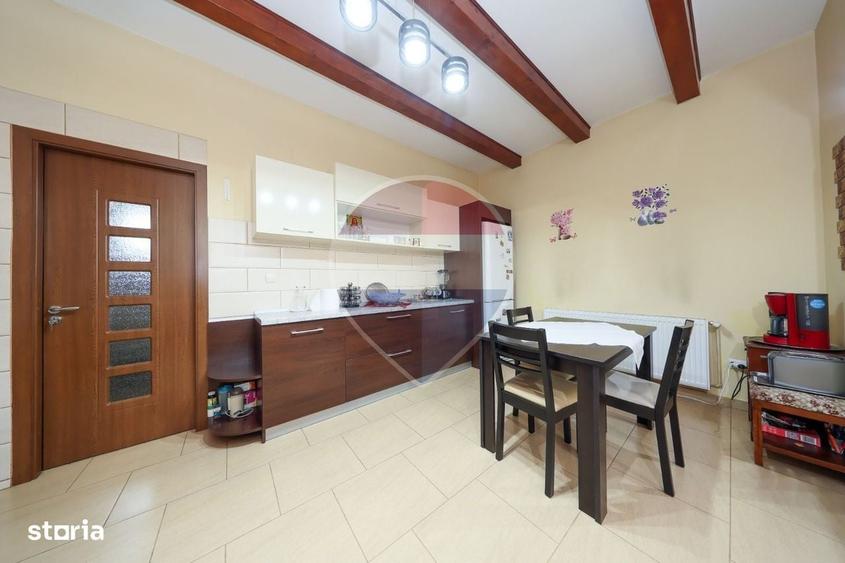 Casă cu 4 camere în Sânpetru