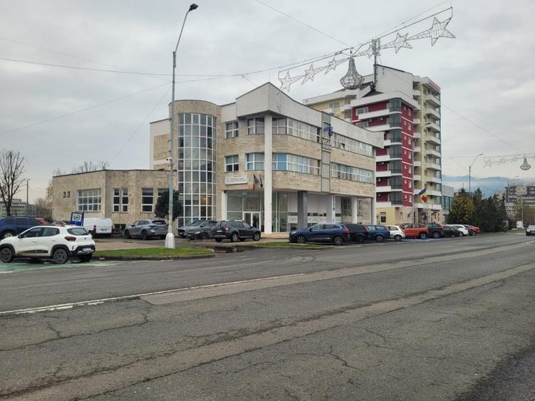 Spațiu comercial, de 500 mp, în Central