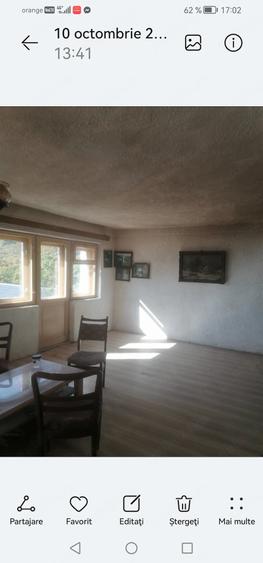 Casă cu Teren 35 Mp în Valea Roșie