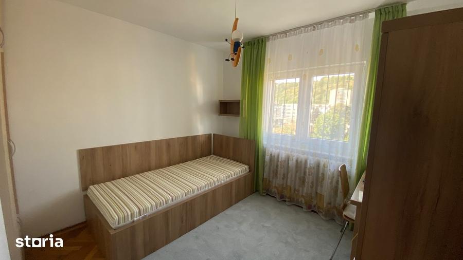 Apartament cu 3 camere decomandat în Grigorescu