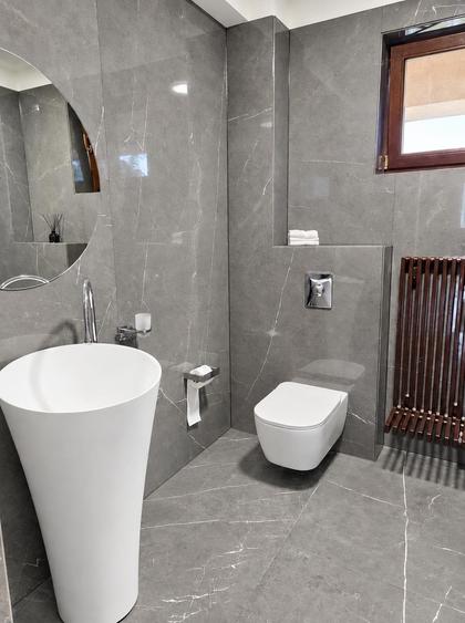 Casă cu 6 camere cu Teren 500 Mp în Dămăroaia