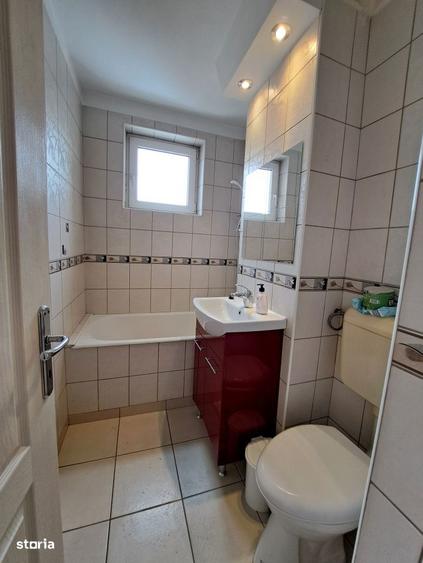 De inchiriat apartament cu 2 camere etaj 4/10 - 5