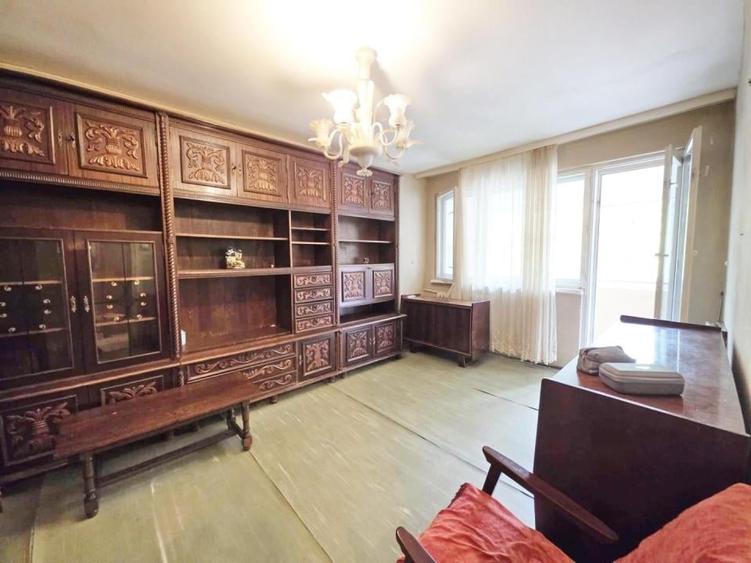 Apartament cu 3 camere în Militari