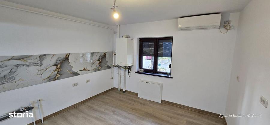 Apartament cu 2 camere decomandat în Central — fotografia 3