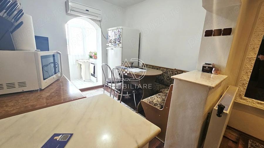 Apartament cu 2 camere decomandat în Central