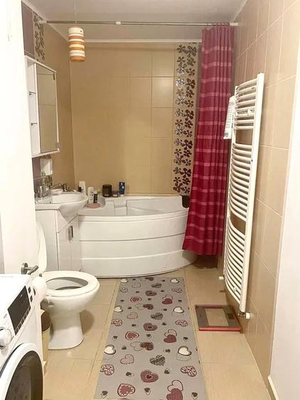 Apartament cu 2 camere decomandat, mobilat în Central