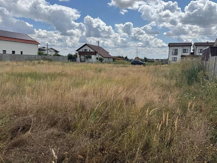 Teren de 669 mp, în Săcălaz
